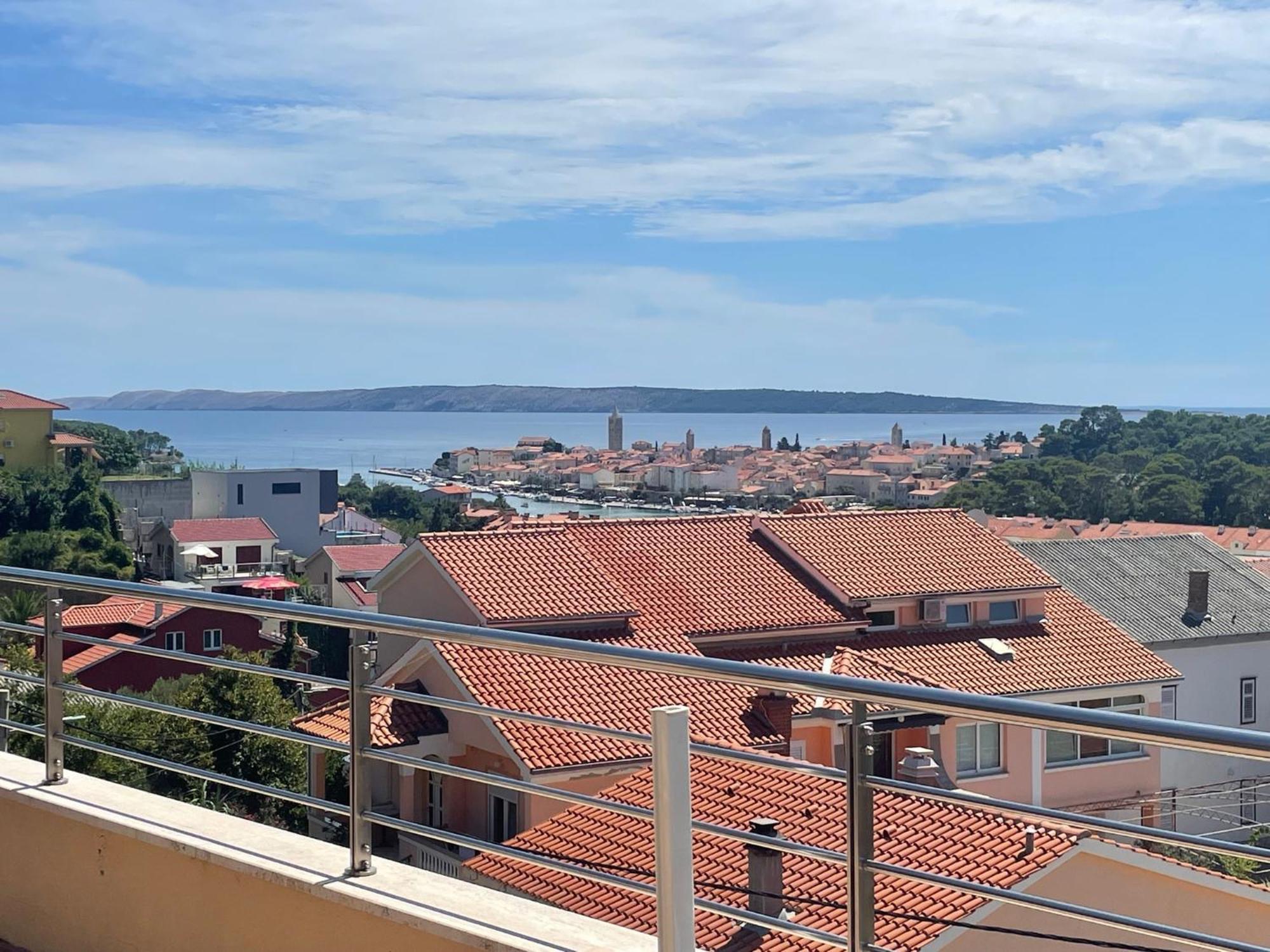 Charming Villa Rab Раб Екстериор снимка