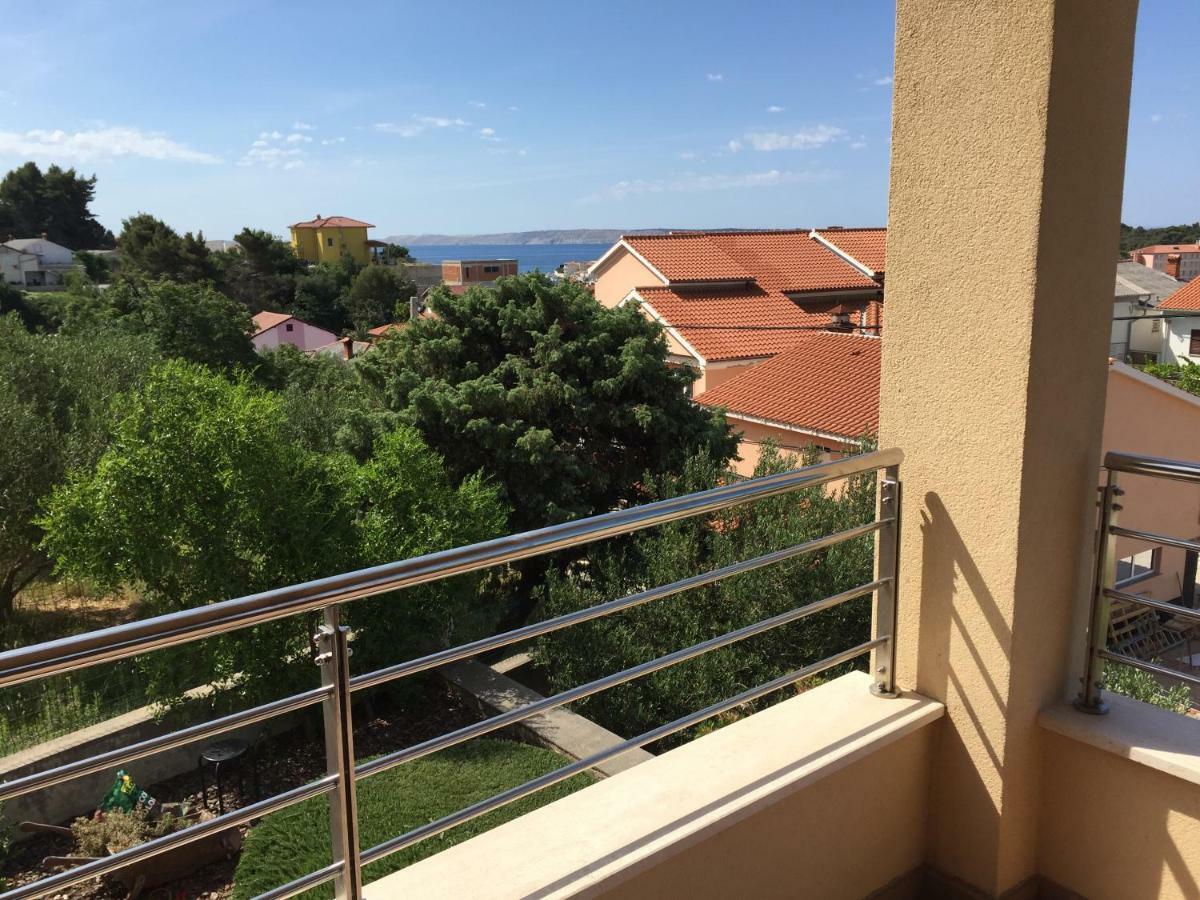 Charming Villa Rab Раб Екстериор снимка