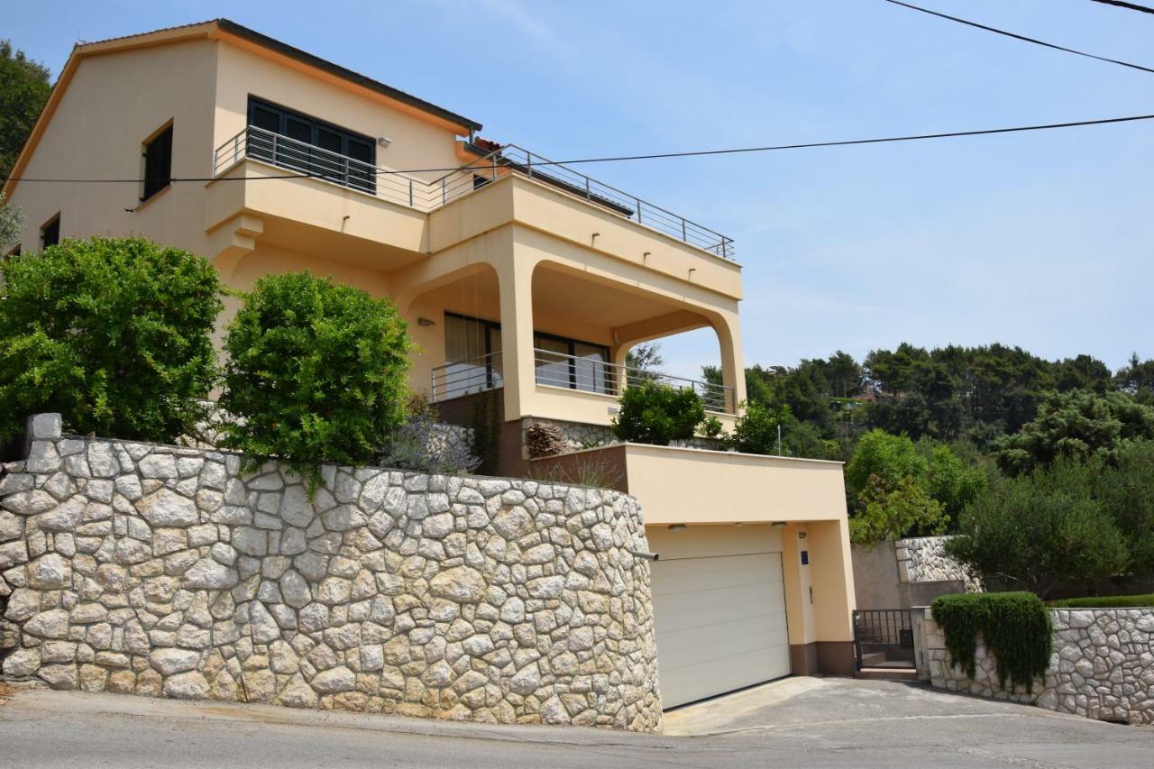 Charming Villa Rab Раб Екстериор снимка